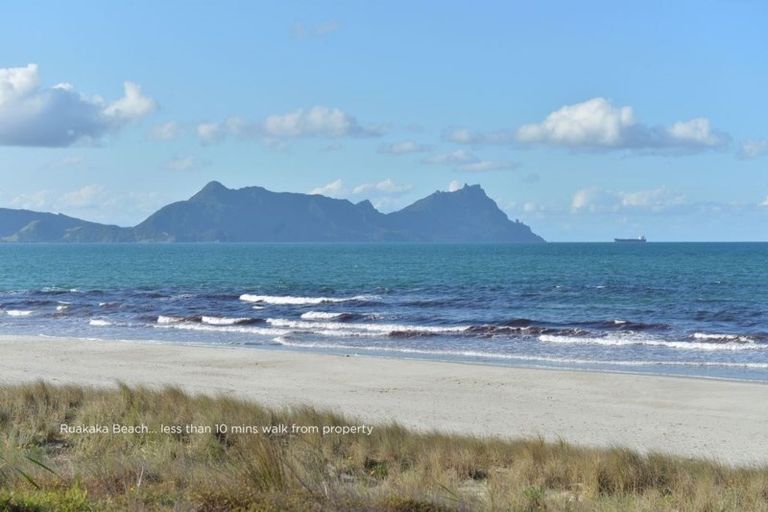 Photo of property in 43 Tuturu View, Ruakaka, 0116