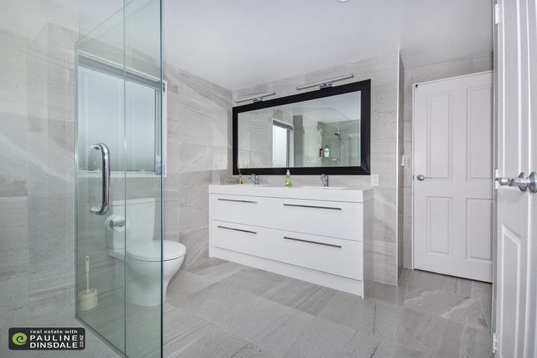 Photo of property in 2 Oxford Avenue, Te Kamo, Whangarei, 0112