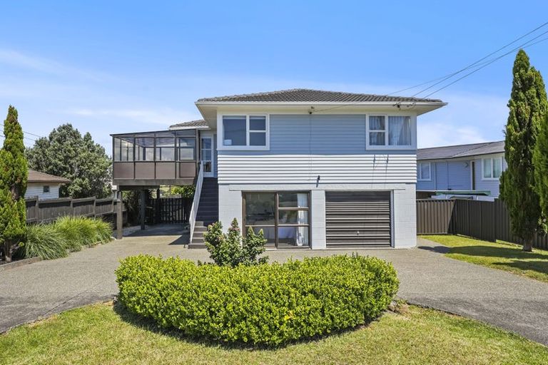Photo of property in 109 Sandspit Road, Shelly Park, Auckland, 2014