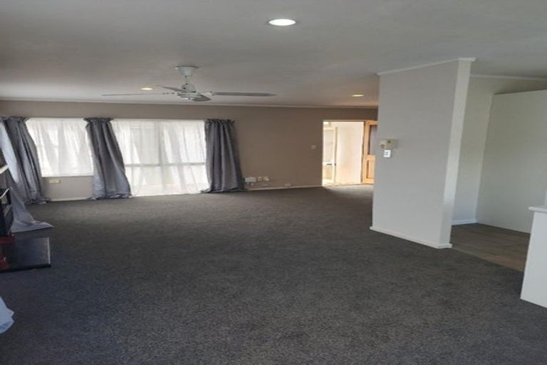 Photo of property in 5/57 Weiti Road, Orewa, 0931
