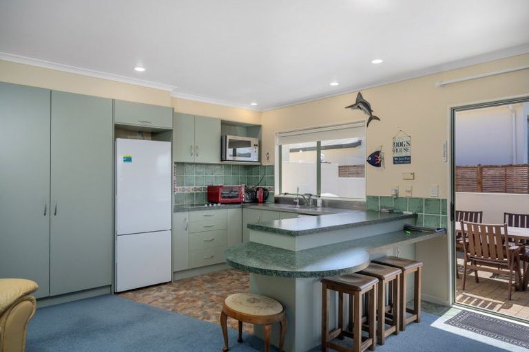 Photo of property in 41 Springbok Avenue, Whitianga, 3510