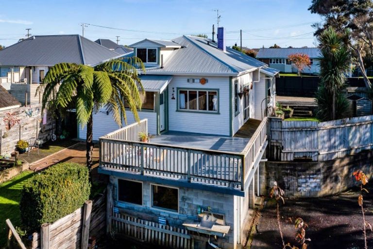Photo of property in 20 Douglas Street, Hawera, 4610