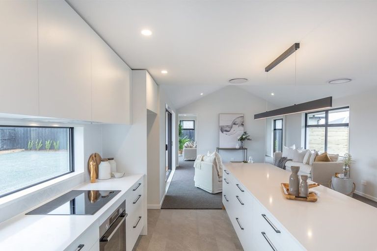 Photo of property in 12 Harrison Drive, Tikipunga, 0112