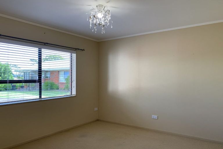 Photo of property in 3/7 Gerald Stokes Avenue, Helensville, 0800