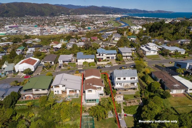 Photo of property in 4 Panorama Grove, Harbour View, Lower Hutt, 5010