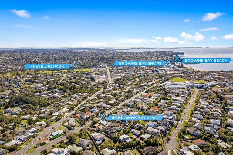 Photo of property in 1/80 Browns Bay Road, Rothesay Bay, Auckland, 0630