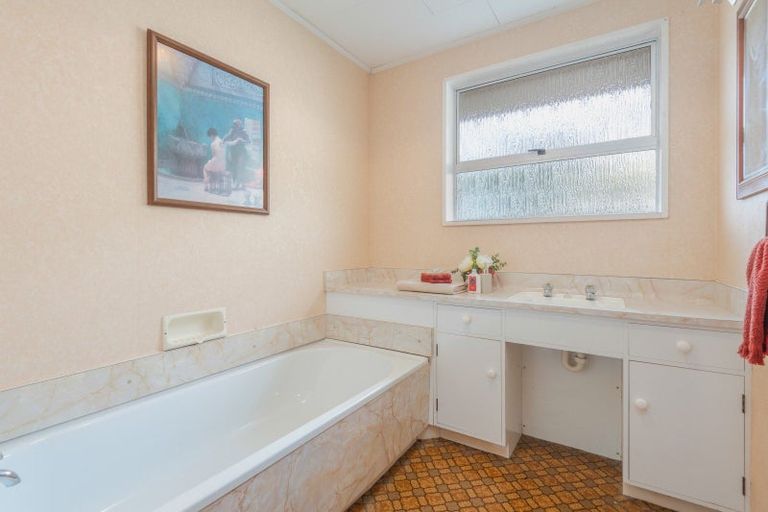 Photo of property in 44 Fitzroy Street, Terrace End, Palmerston North, 4410