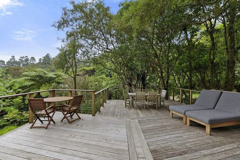 Photo of property in 124 Kamahi Street, Stokes Valley, Lower Hutt, 5019