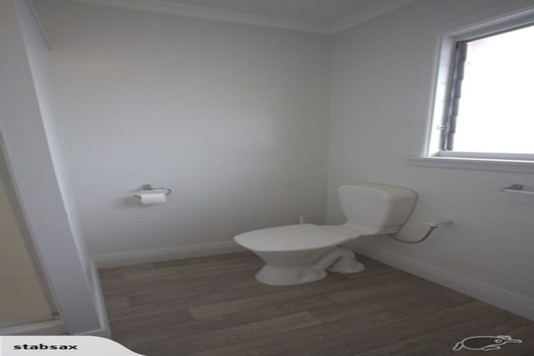 Photo of property in 4/7a Curletts Road, Sockburn, Christchurch, 8042