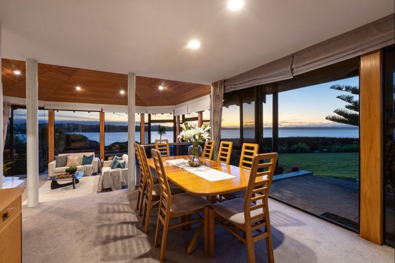 Photo of property in 26 The Crescent, Tindalls Beach, Whangaparaoa, 0930