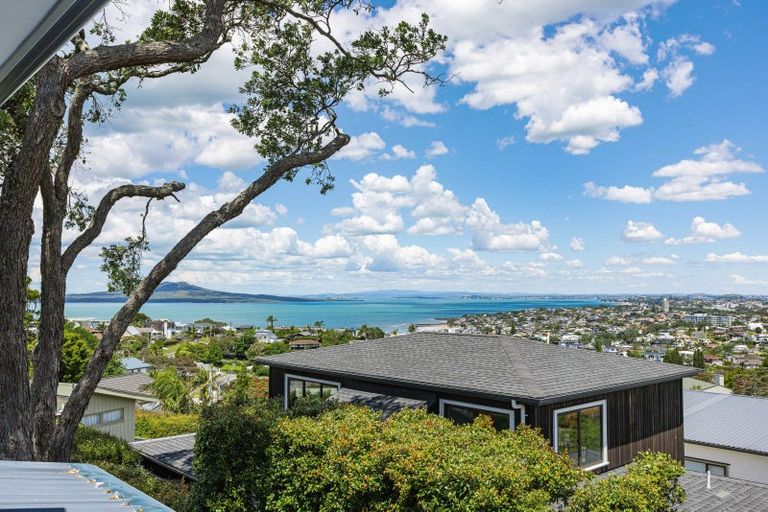 Photo of property in 21a Castor Bay Road, Castor Bay, Auckland, 0620