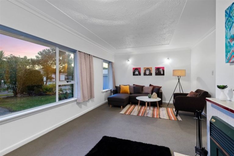 Photo of property in 10 Wilton Crescent, Bishopdale, Christchurch, 8053