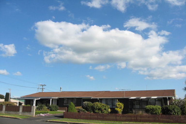 Photo of property in 4 Kimihia Road, Huntly, 3700