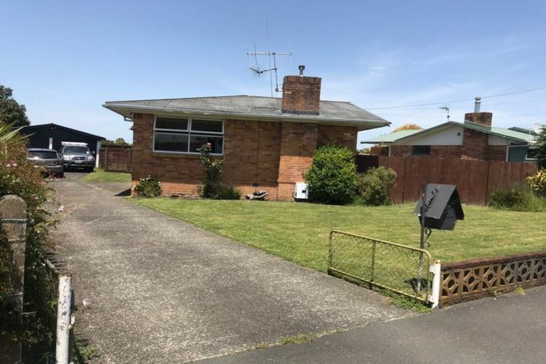 Photo of property in 32 Mears Road, St Andrews, Hamilton, 3200