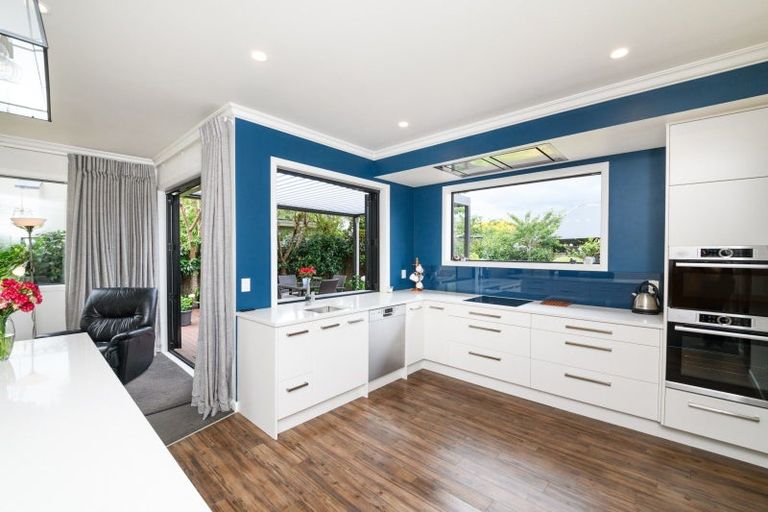 Photo of property in 9 Awatea Terrace, Hokowhitu, Palmerston North, 4410