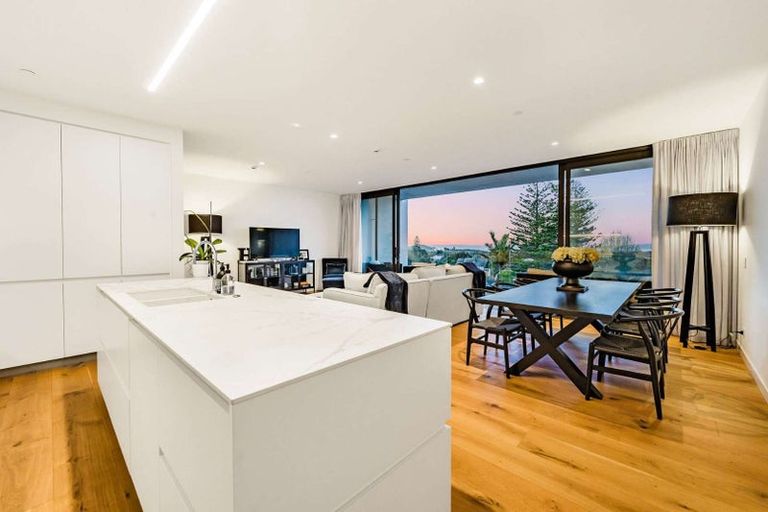 Photo of property in 203/250 Kepa Road, Mission Bay, Auckland, 1071