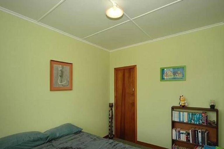 Photo of property in 20 Elliot Street, Inglewood, 4330