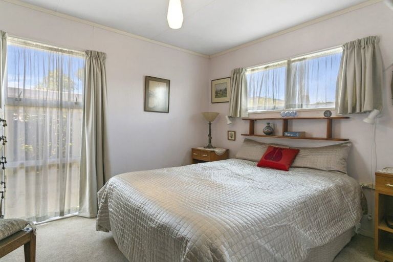 Photo of property in 23 Hammersmith Street, Richmond Heights, Taupo, 3330