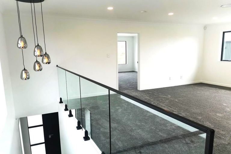 Photo of property in 10 Kotuitui Drive, Wainui, 0992