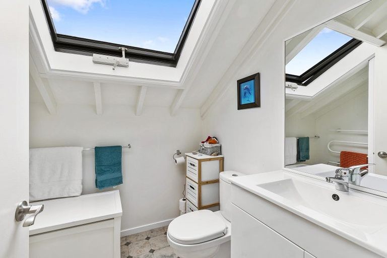 Photo of property in 3/49 Ranui Terrace, Tawa, Wellington, 5028