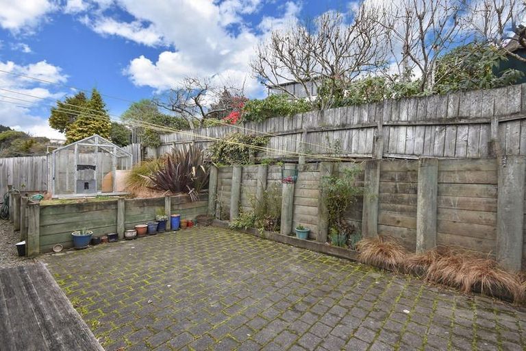 Photo of property in 3 Elwyn Crescent, Green Island, Dunedin, 9018