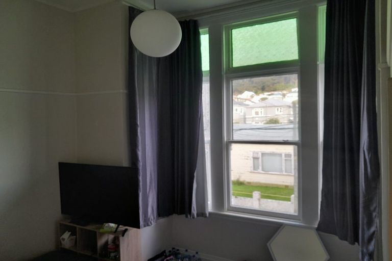 Photo of property in 48-50 Porritt Avenue, Mount Victoria, Wellington, 6011