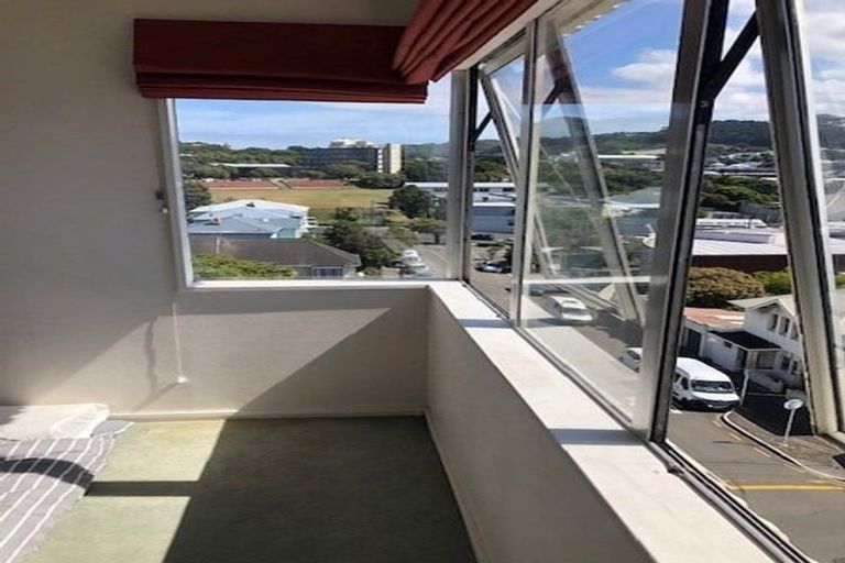 Photo of property in Melksham Towers, 601/131 Brougham Street, Mount Victoria, Wellington, 6011