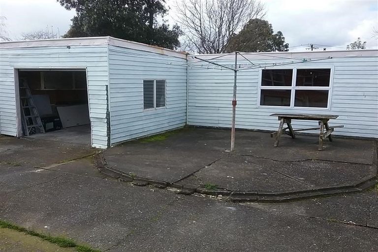 Photo of property in 4 Freyberg Street, Levin, 5510