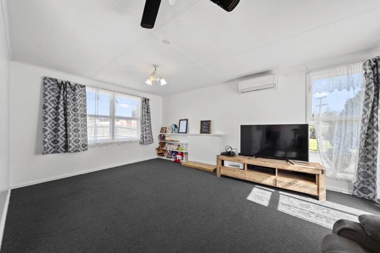 Photo of property in 15 Eden Street, Mangere East, Auckland, 2024
