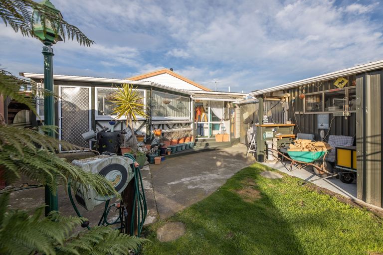 Photo of property in 16 Washbournes Road, Wigram, Christchurch, 8042