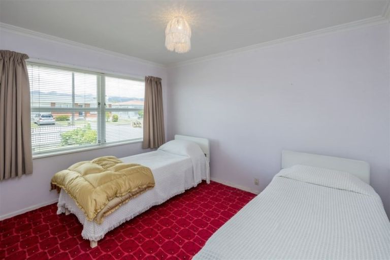 Photo of property in 33 Rugby Street, Levin, 5510