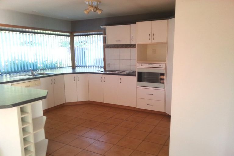 Photo of property in 67 Broadhaven Avenue, Parklands, Christchurch, 8083