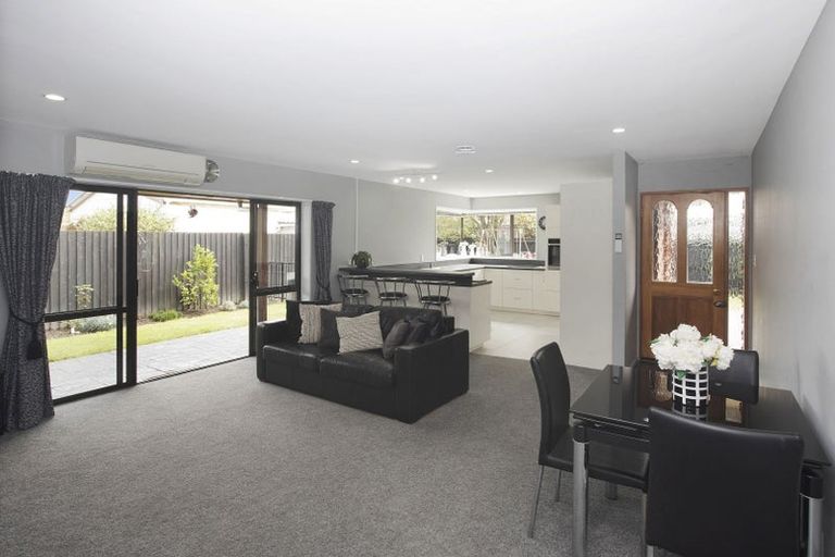 Photo of property in 1/537 Cranford Street, Redwood, Christchurch, 8051