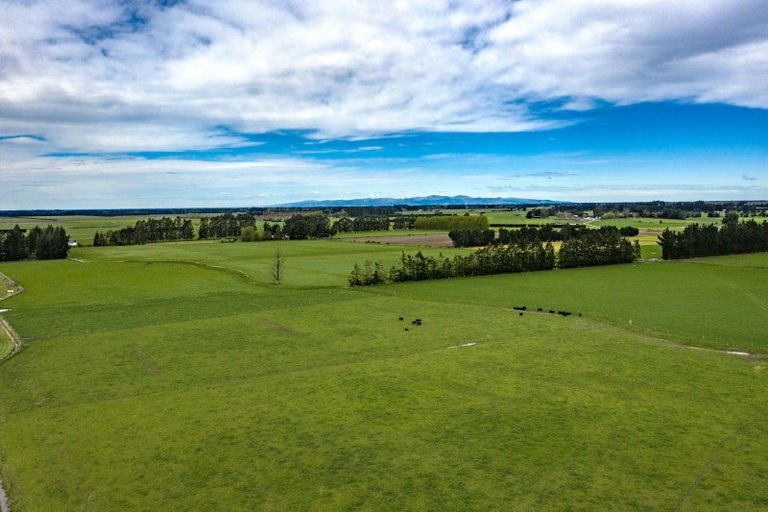 Photo of property in 2399 Oxford Road, Starvation Hill, 7495