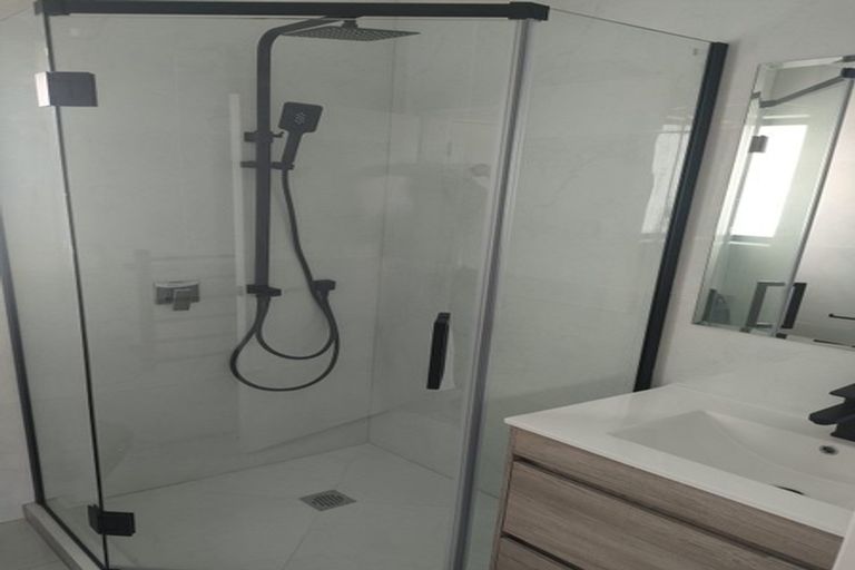 Photo of property in 12 Taupata Lane, Helensville, 0800