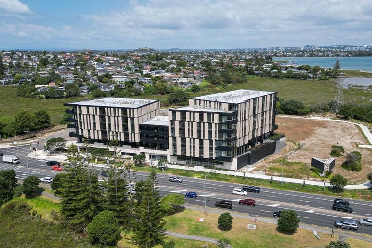 Photo of property in Amaia, 405/48 Esmonde Road, Takapuna, Auckland, 0622
