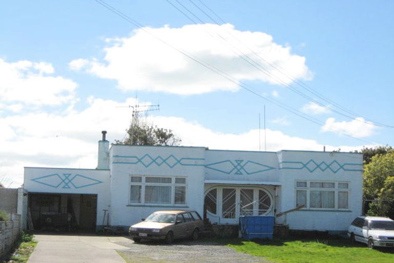 Photo of property in 10 Beaven Street, Marton, 4710