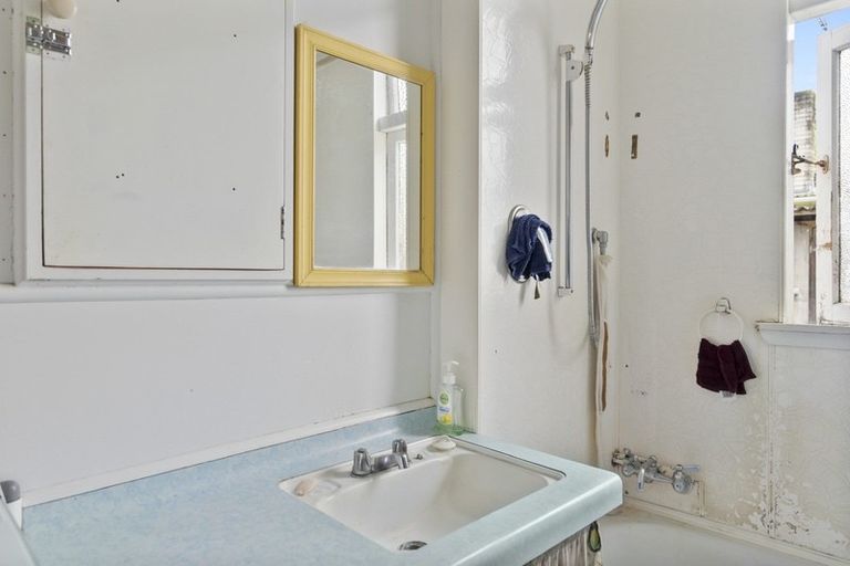 Photo of property in 847 Heaphy Terrace, Claudelands, Hamilton, 3214