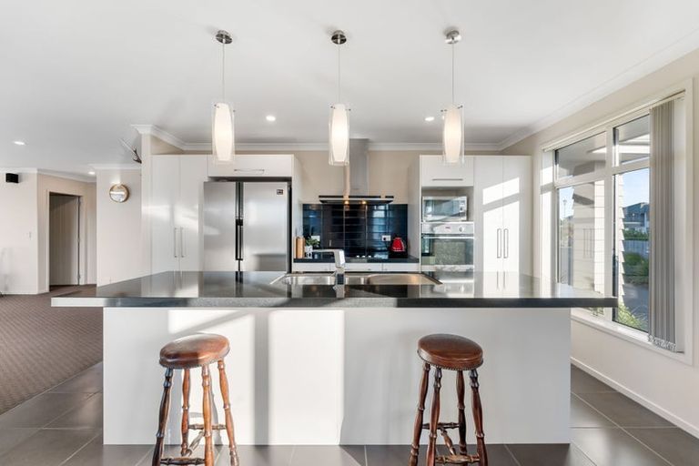 Photo of property in 11 Waianiwa Dell, Wharewaka, Taupo, 3330