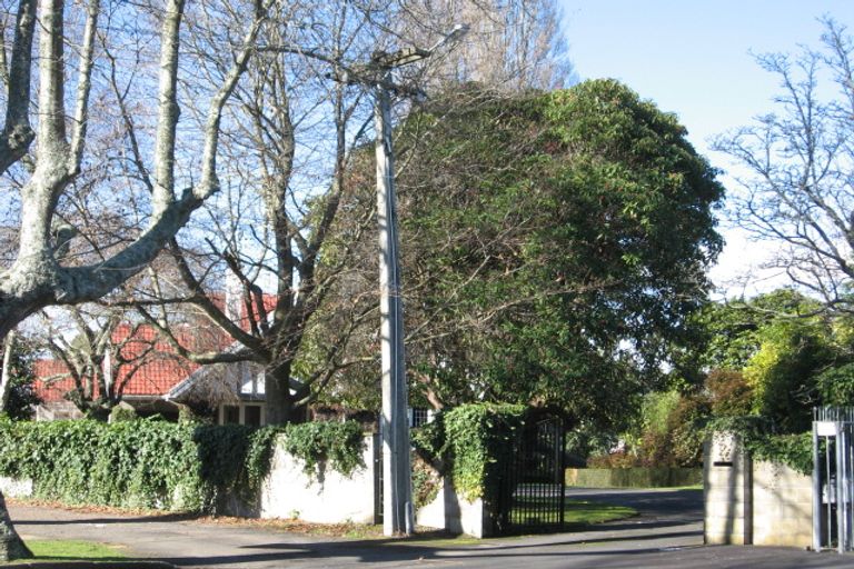 Photo of property in 2 Kitchener Street, Claudelands, Hamilton, 3214