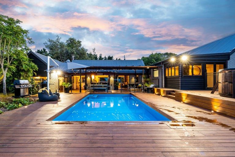 Photo of property in 531 Frankley Road, Hurworth, New Plymouth, 4371