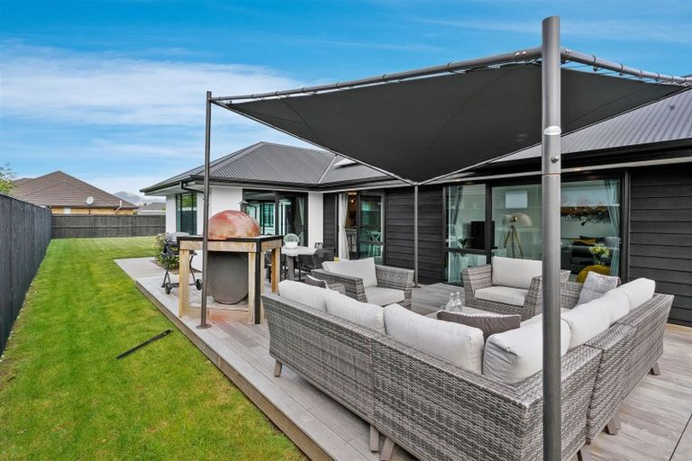 Photo of property in 8 Bronco Drive, Aidanfield, Christchurch, 8025