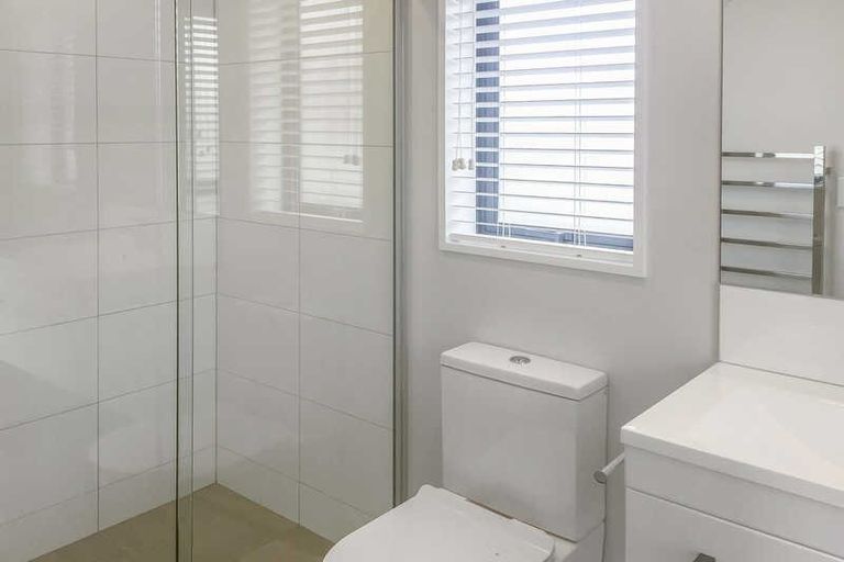 Photo of property in 6 Luxembourg Crescent, Halswell, Christchurch, 8025