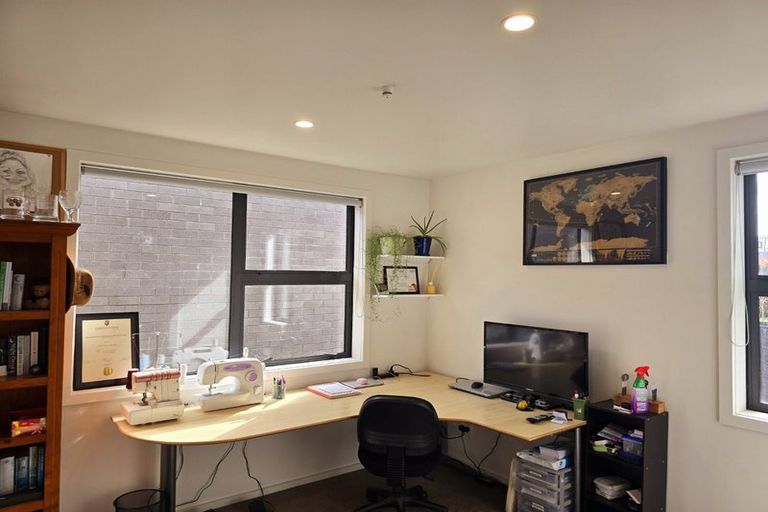 Photo of property in 36 Liberation Road, Papakura, 2110