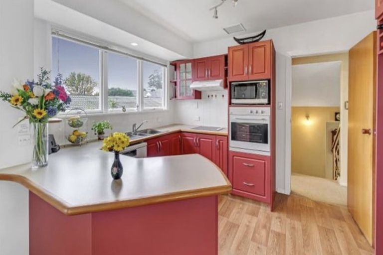 Photo of property in 57 Kent Lodge Avenue, Avonhead, Christchurch, 8042