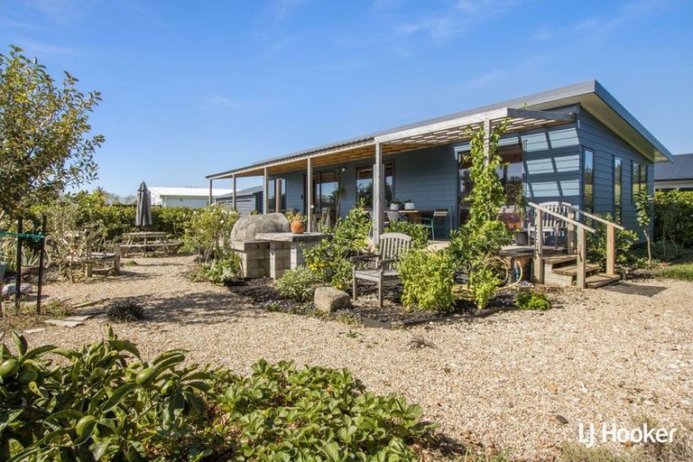 Photo of property in 27 Ocean Breeze Drive, Waihi Beach, 3611