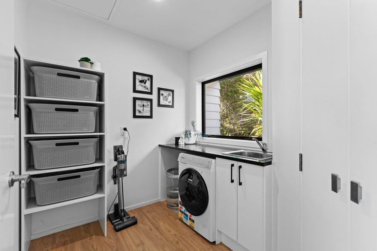 Photo of property in 5 Ti Tree Lane, Stanmore Bay, Whangaparaoa, 0932