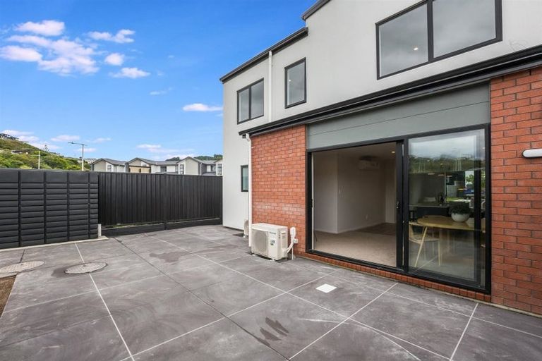 Photo of property in 4 Breakwater Way, Whitby, Porirua, 5024