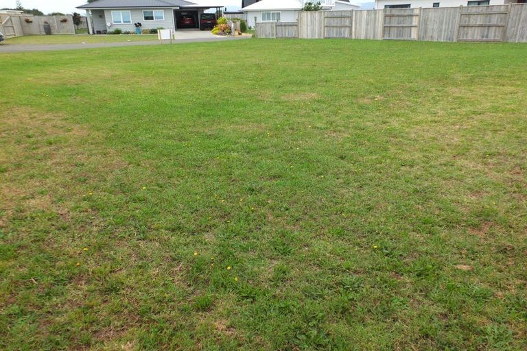 Photo of property in 5 Snappers Lane, Foxton Beach, Foxton, 4815