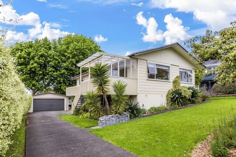 Photo of property in 25 Dobell Road, Stanmore Bay, Whangaparaoa, 0932